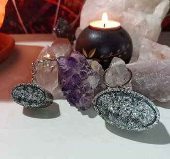 Porte-clés Orgonite Batman grand 34 gr. et petit Batman de 17 gr.