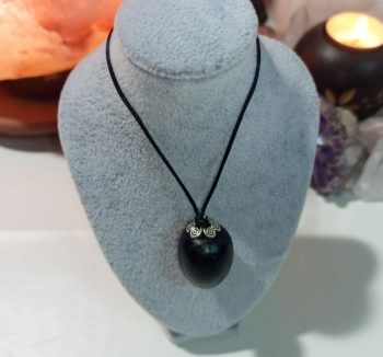 MAGNETITE ORGONITE Grand Pendentif Ovoïde 18 gr. moyen 10 gr. petit 6 gr.