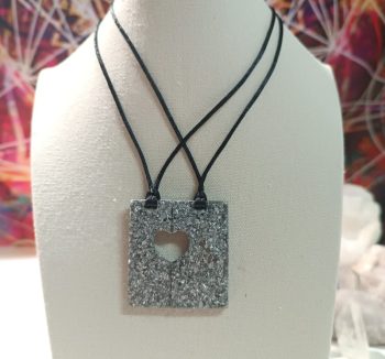 Orgonite exclusive pendentif coeur divisible 12 gr.