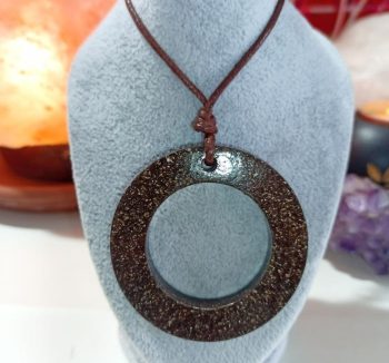 Pendentif orgonite Grosse Bague PETIT ÉCLAT DE FER 25 gr.