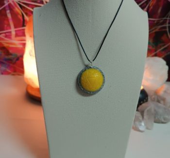 Plexus Solaire OrgoChakra Pendentif ou porte-clés en forme d'hémisphère 15 gr.