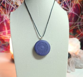 OrgoChakra Couronne Pendentif ou porte-clés en forme de demi-cercle 15 gr.