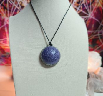 OrgoChakra de la Couronne Pendentif ou porte-clés en forme d'hémisphère 15 gr.
