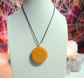 OrgoChakra sacré Pendentif ou porte-clés en forme de demi-cercle 15 gr.