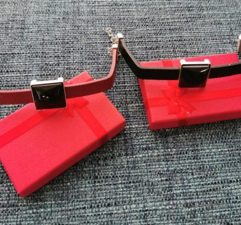 Bracelet Shungite carré rouge ou noir.
