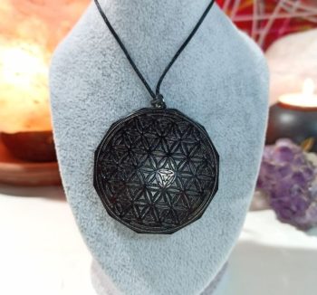 Pendentif Orgonite Fleur de Vie Magnétite